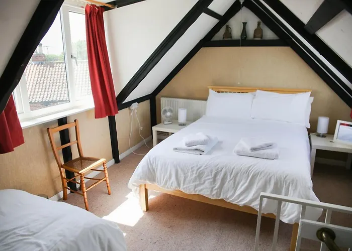 2 Bed In Whitby Oc-wa011 Ferienhaus *